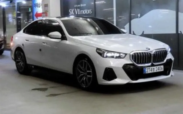 수원중고차시세표가격 5시리즈 (G60) 520i 매물 사진 10 - 2025/11 13,386km